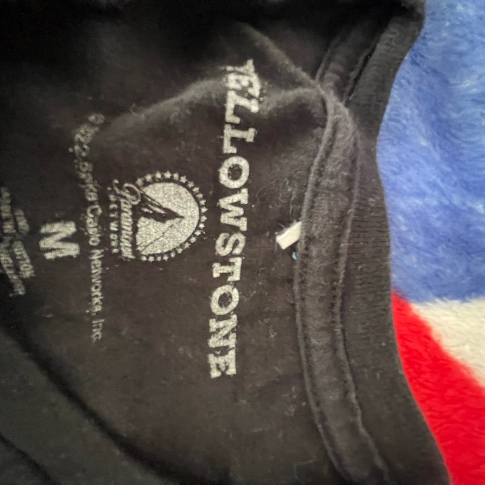 Yellowstone Black Tee with Dutton Ranch Design - Picture 3 of 3
